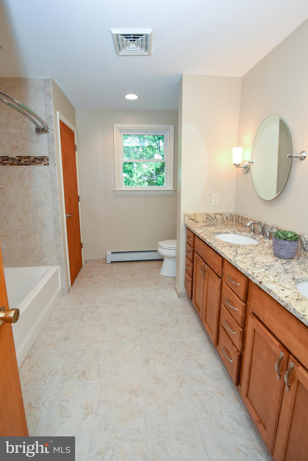 790 Lily Road Warminster, PA 18974 - Photo 23 of 36 Hall Bath