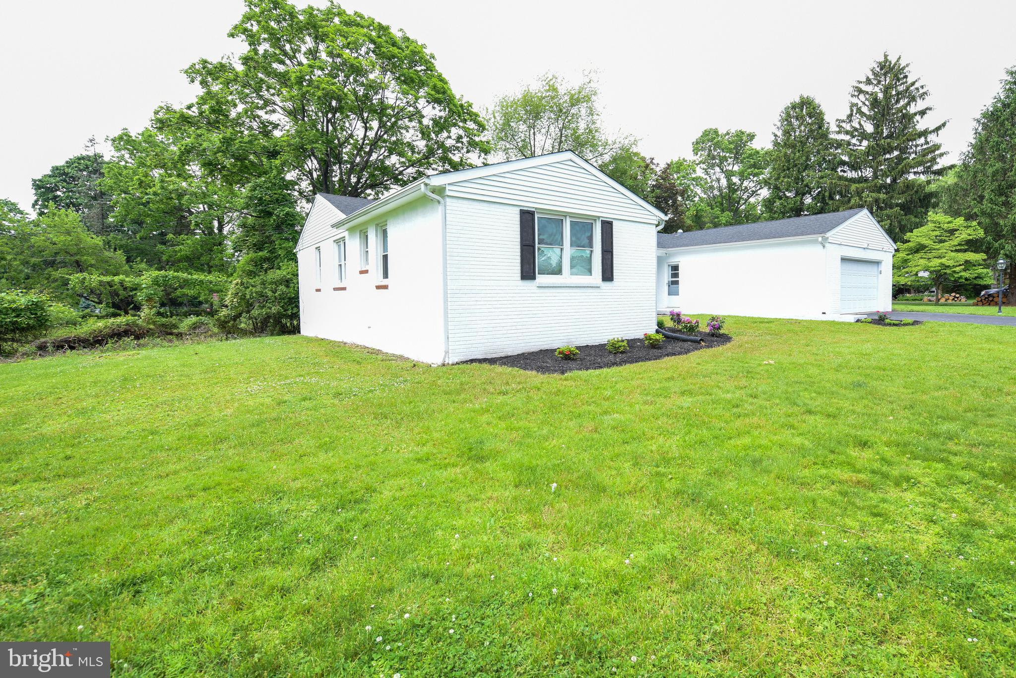 790 Lily Road Warminster, PA 18974 - Photo 34 of 36 Exterior Side