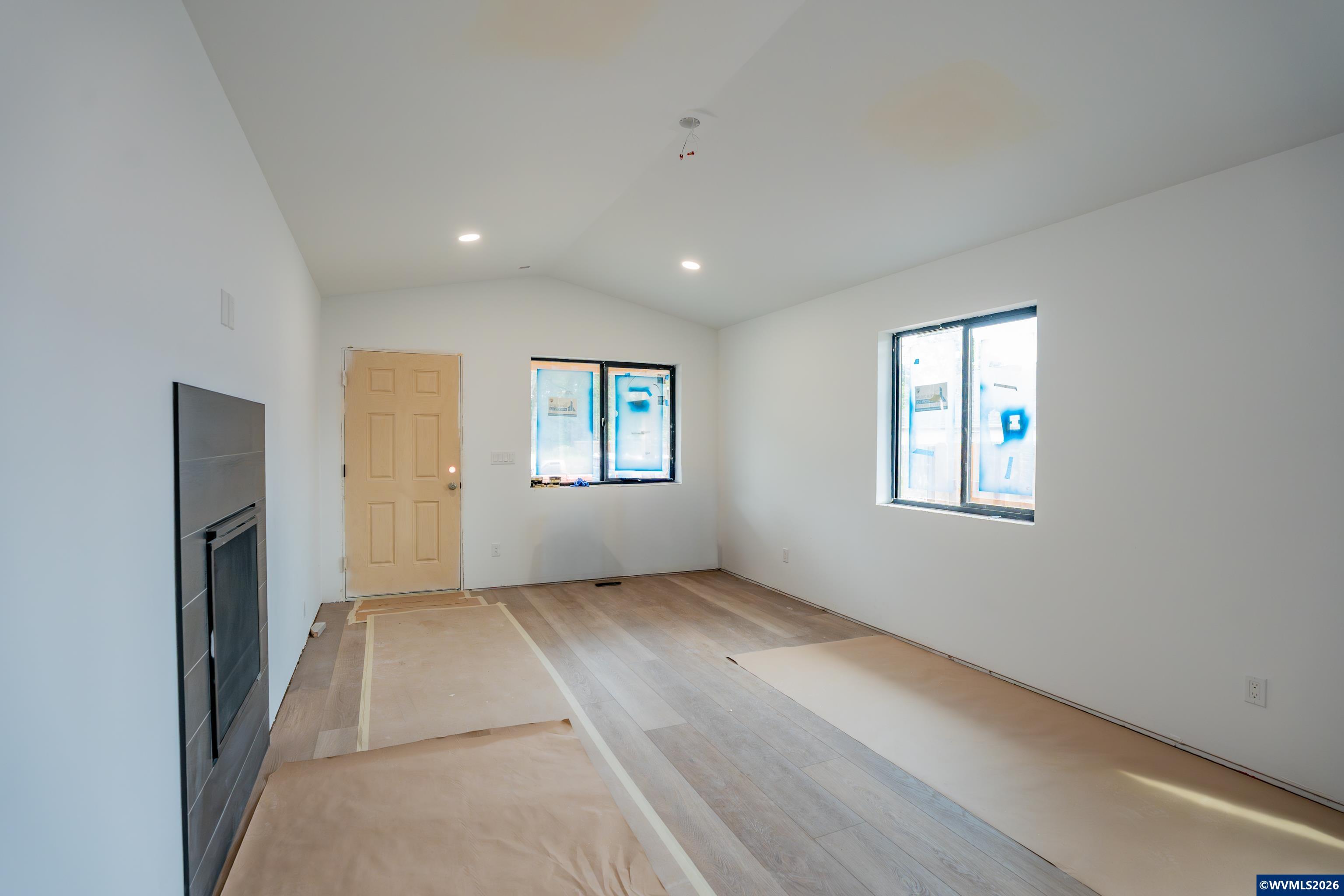 2456 Phillips Way Lebanon, OR 97355 - Photo 6 of 17
