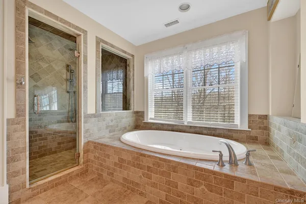 $999,999 | 3 Clinton Ave Extension, Warwick, NY 10990