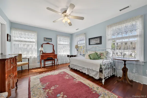 $999,999 | 3 Clinton Ave Extension, Warwick, NY 10990