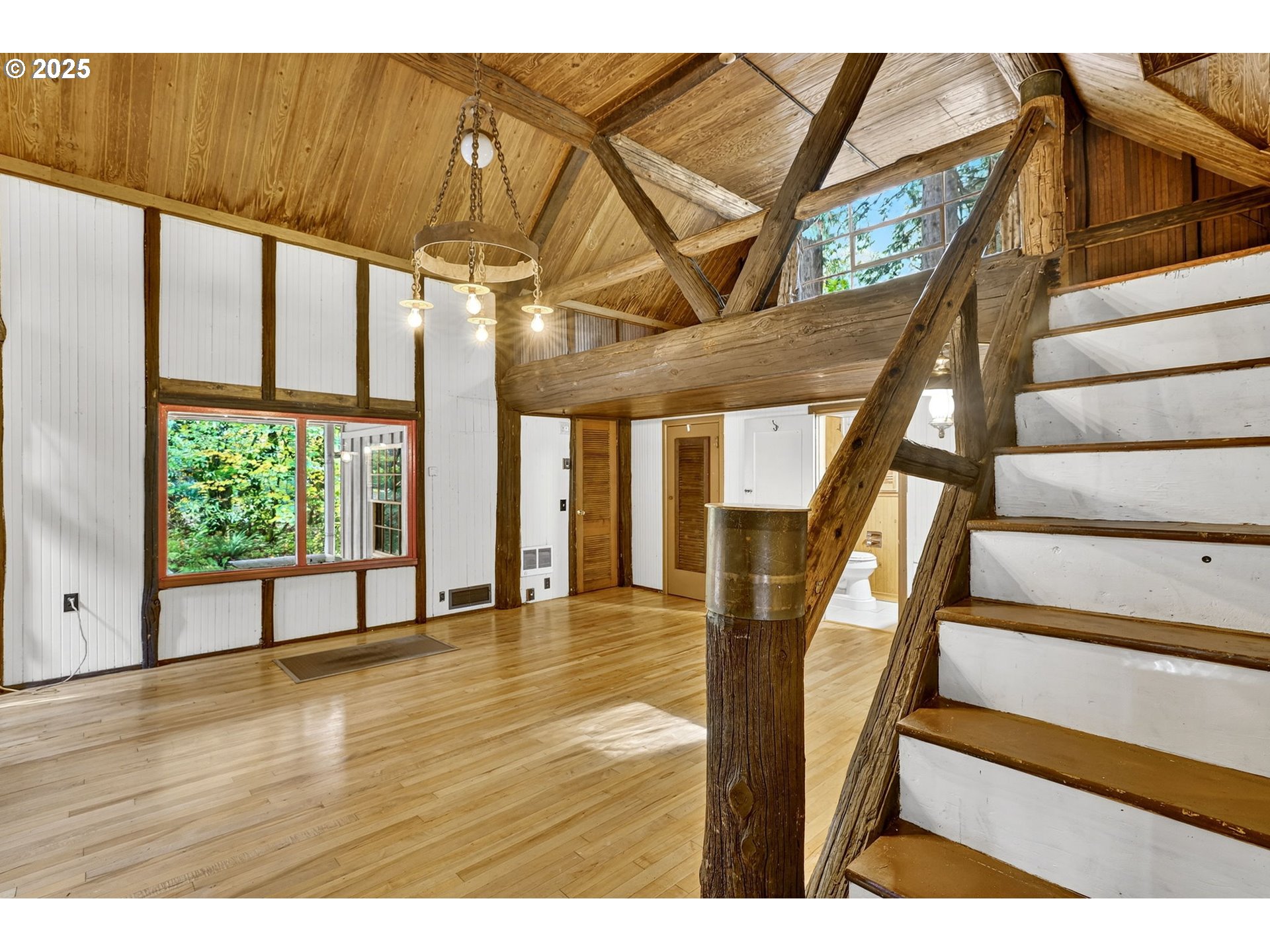 24951 East Hemlock Drive Rhododendron, OR 97049 - Photo 13 of 44 Gallery Image 13