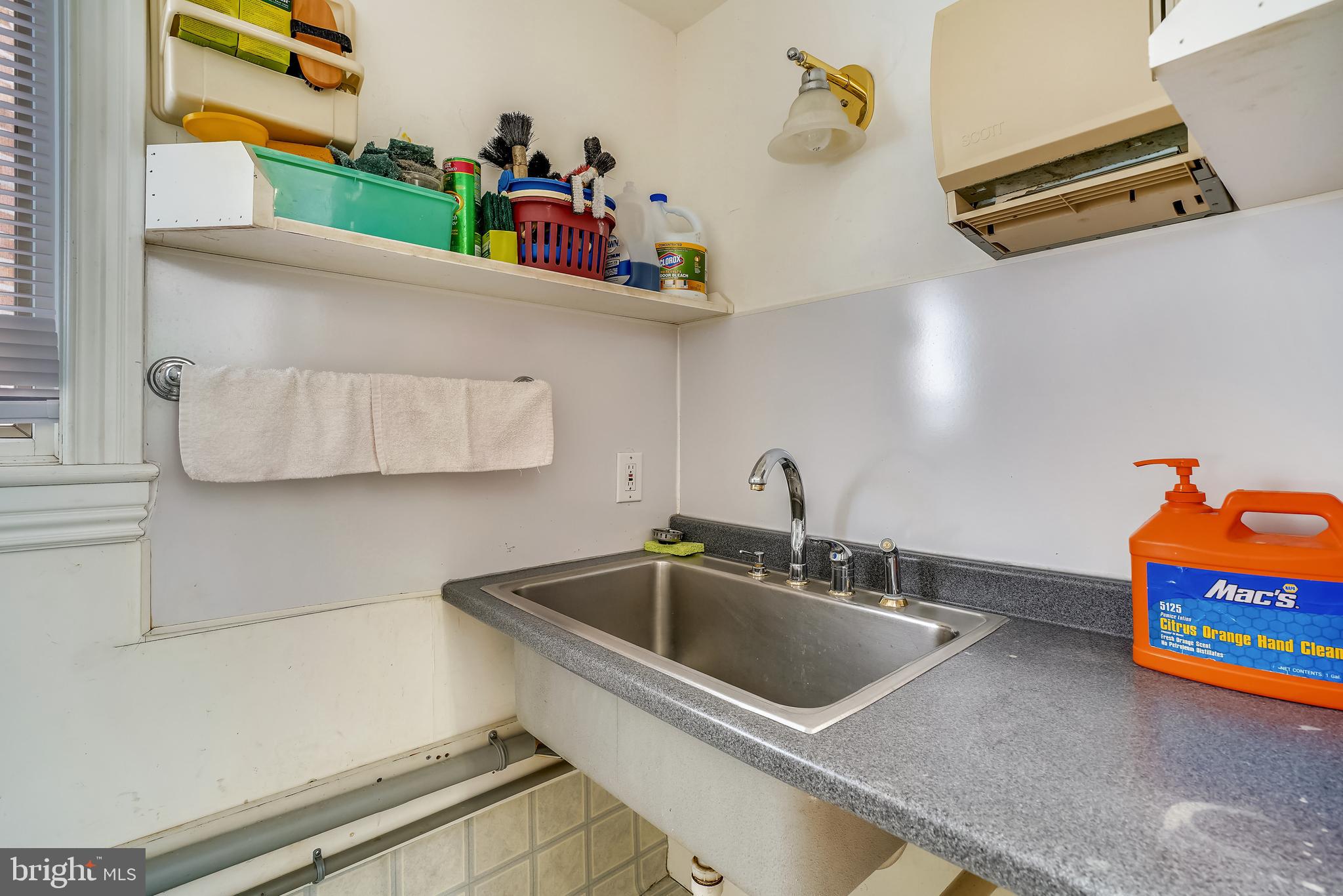16505 Batson Road Spencerville, MD 20868 - Photo 130 of 143 Half Bath in 3 Car Garage
