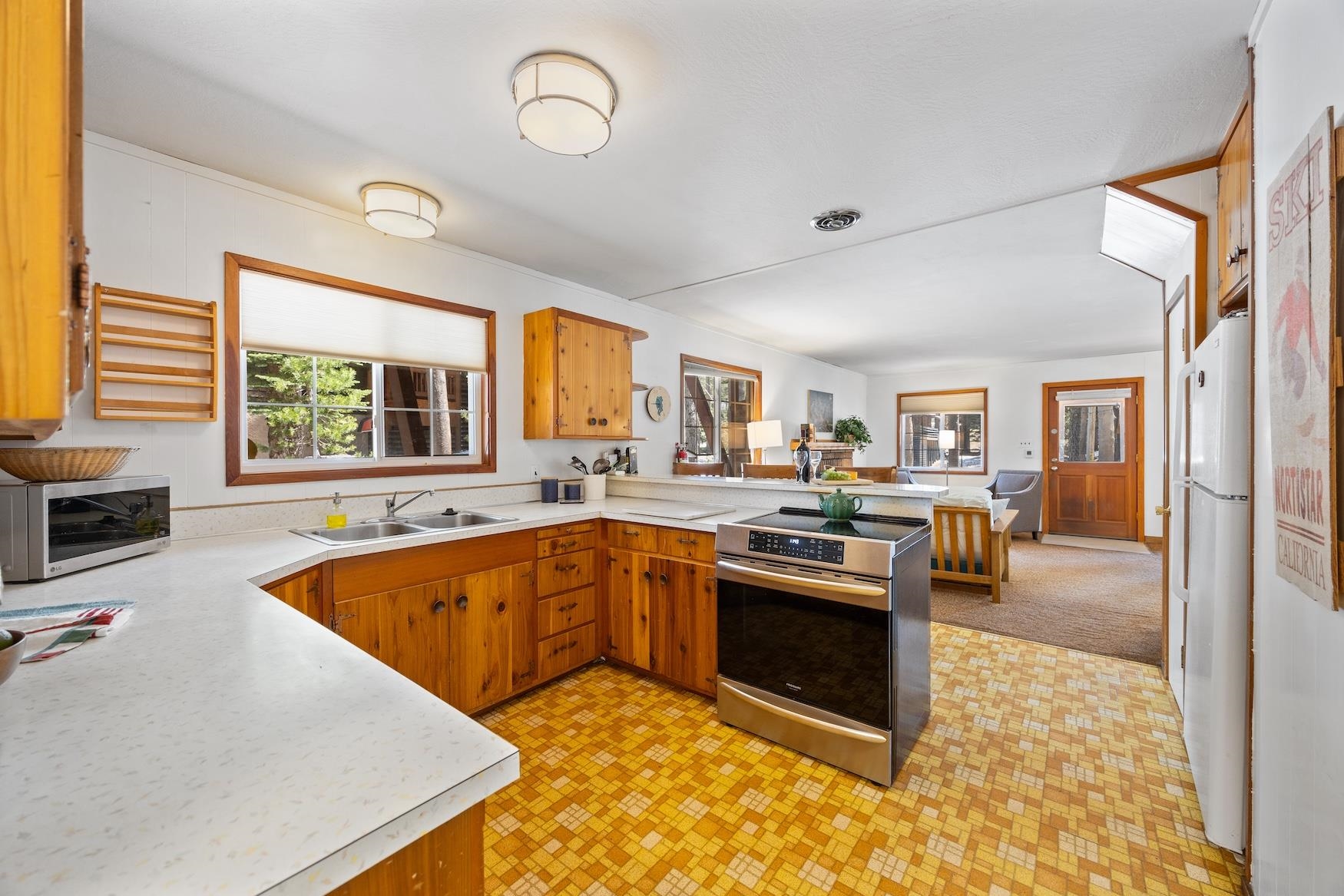 4305 Castle Road Soda Springs, CA 95728 - Photo 11 of 23 Gallery Image 11