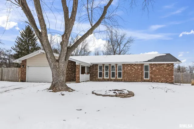 $260,000 | 505 Emory Drive, Sherman, IL 62684