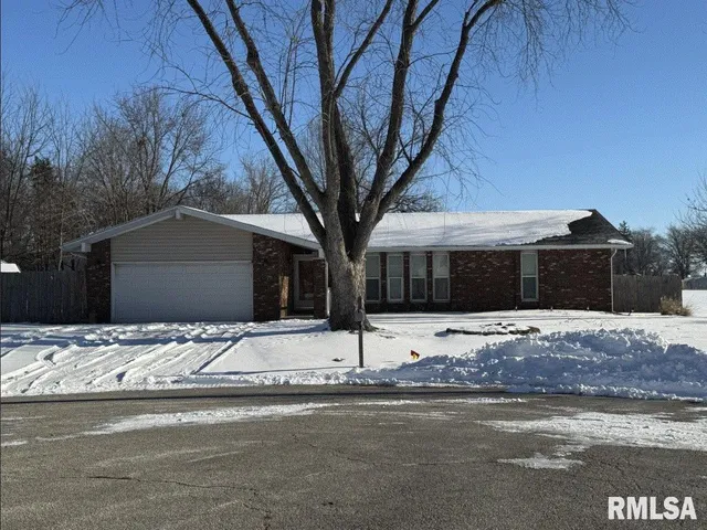 $260,000 | 505 Emory Drive, Sherman, IL 62684
