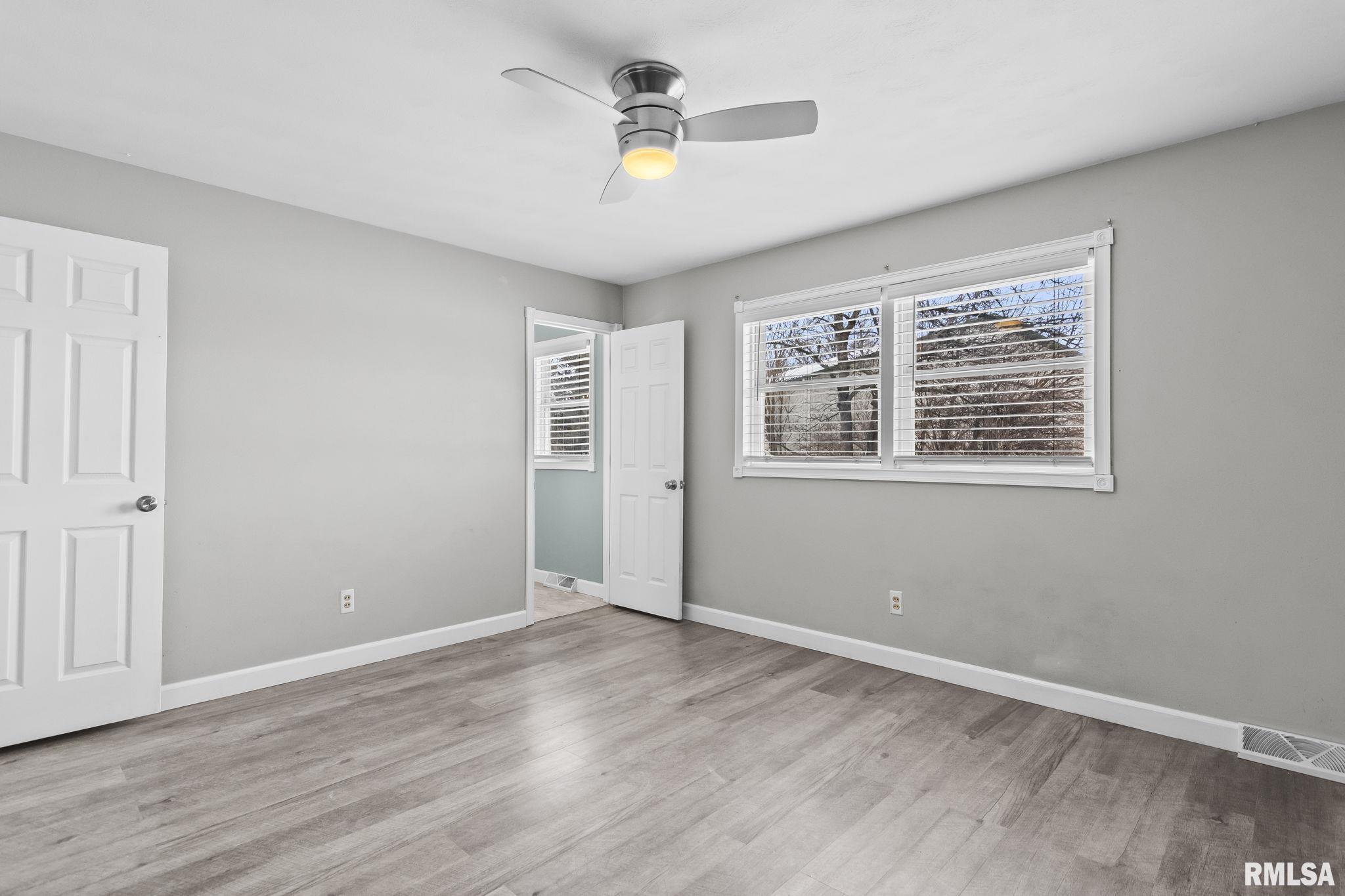 505 Emory Drive Sherman, IL 62684 - Photo 17 of 36