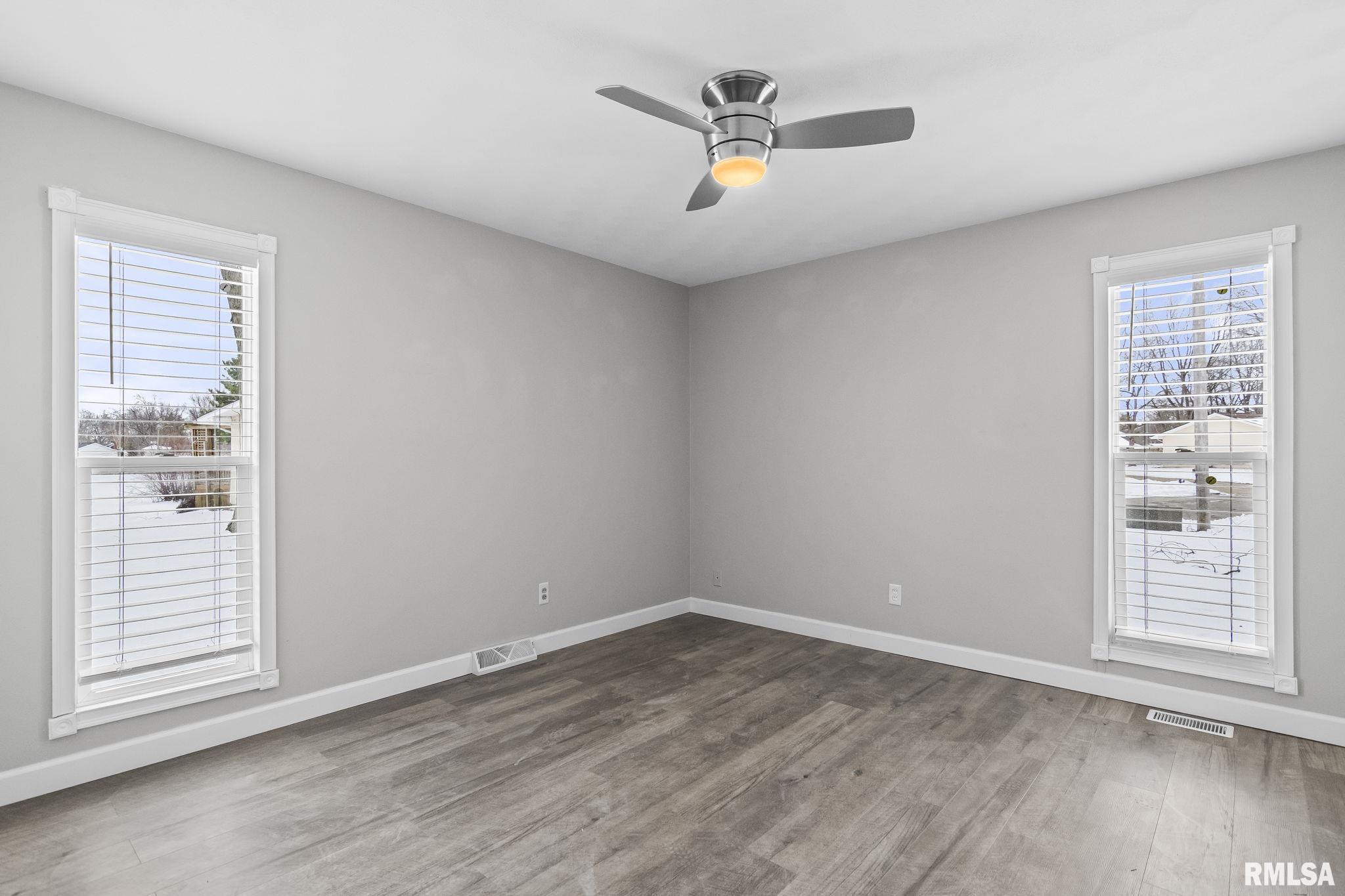 505 Emory Drive Sherman, IL 62684 - Photo 21 of 36