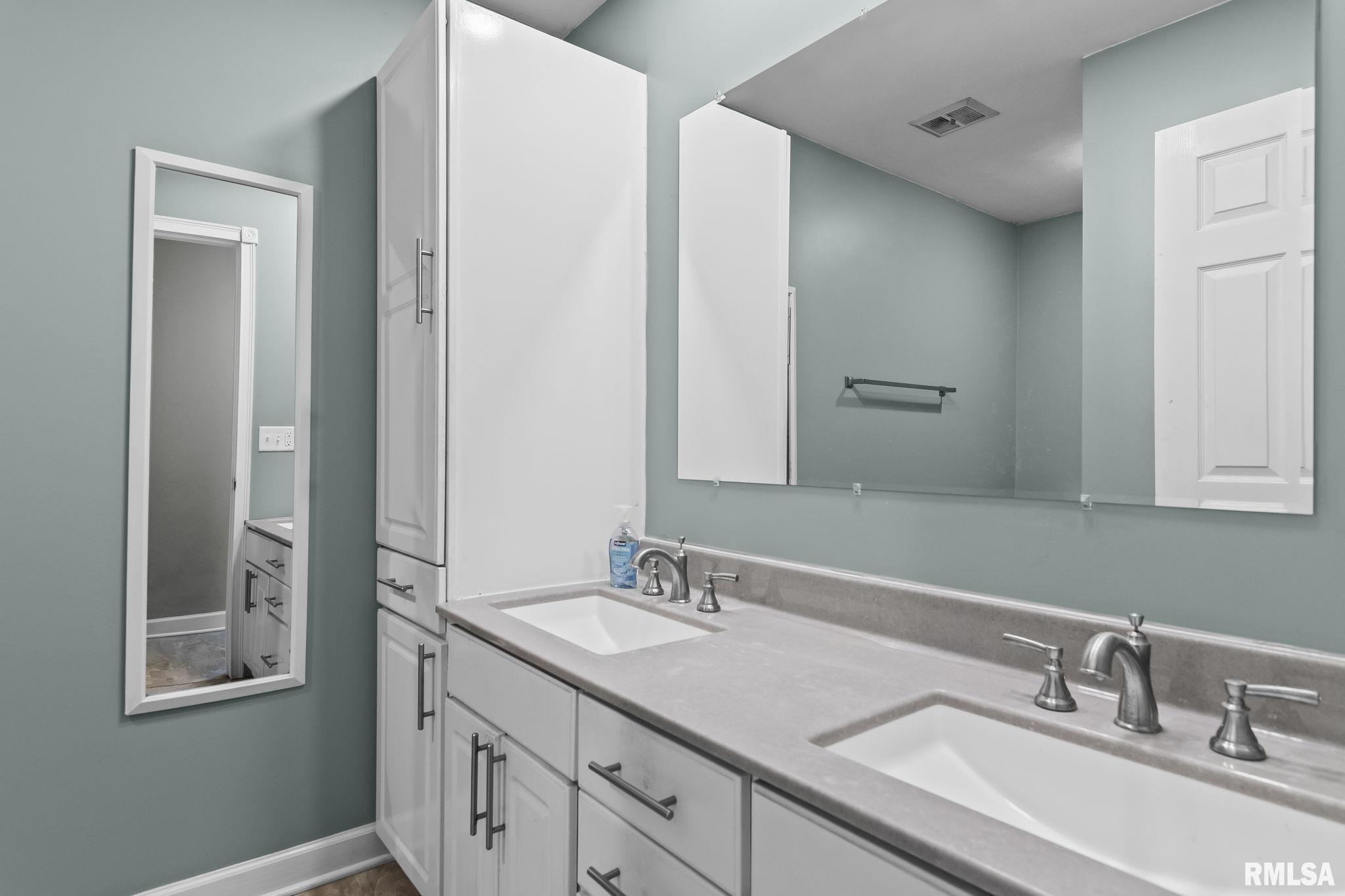 505 Emory Drive Sherman, IL 62684 - Photo 29 of 36