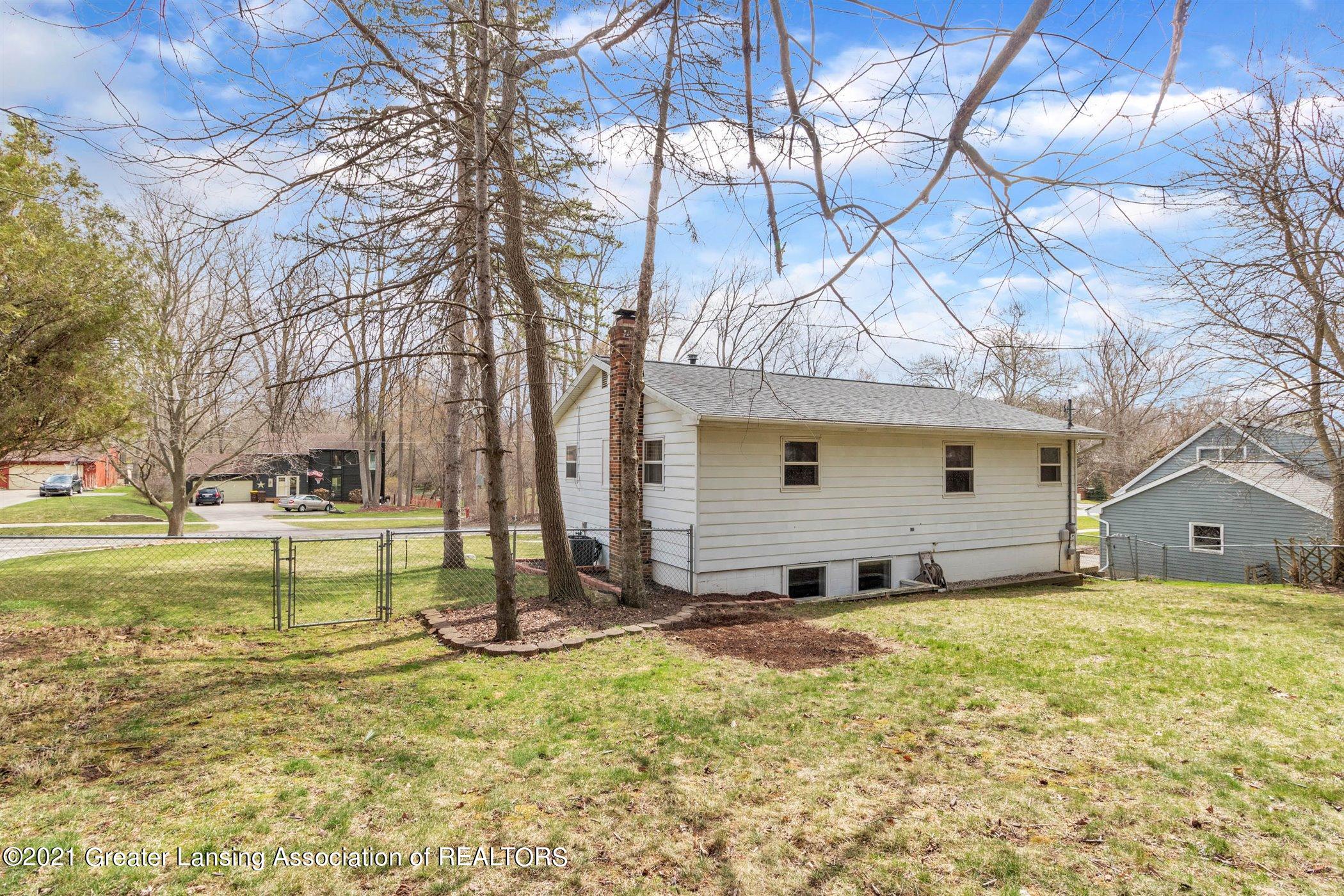 5593 Cornell Road Haslett, MI 48840 - Photo 36 of 40 39-5593 Cornell Rd-WindowStill-Real-Esta
