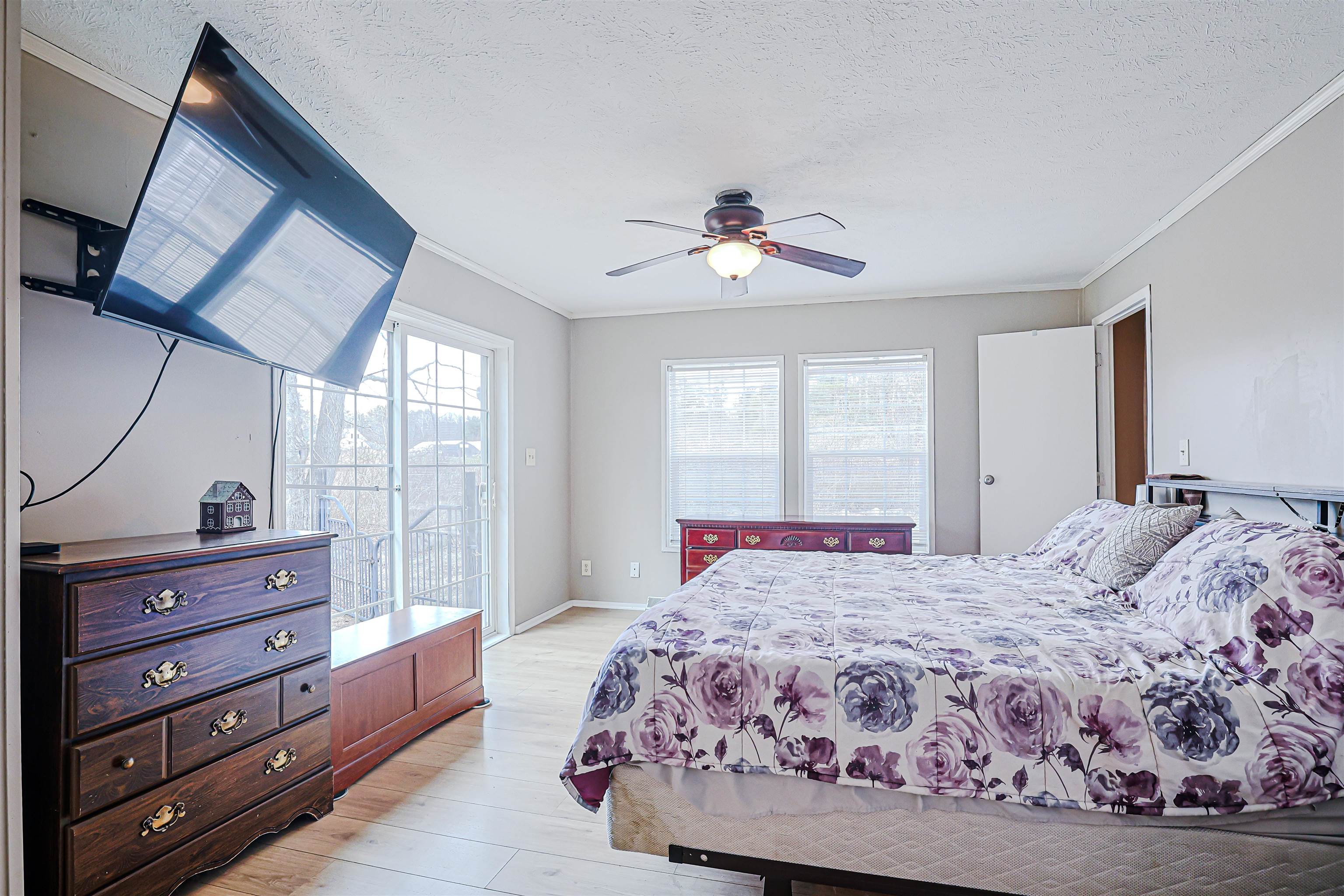 265 Lowell Street Rochester, NH 03867 - Photo 14 of 32