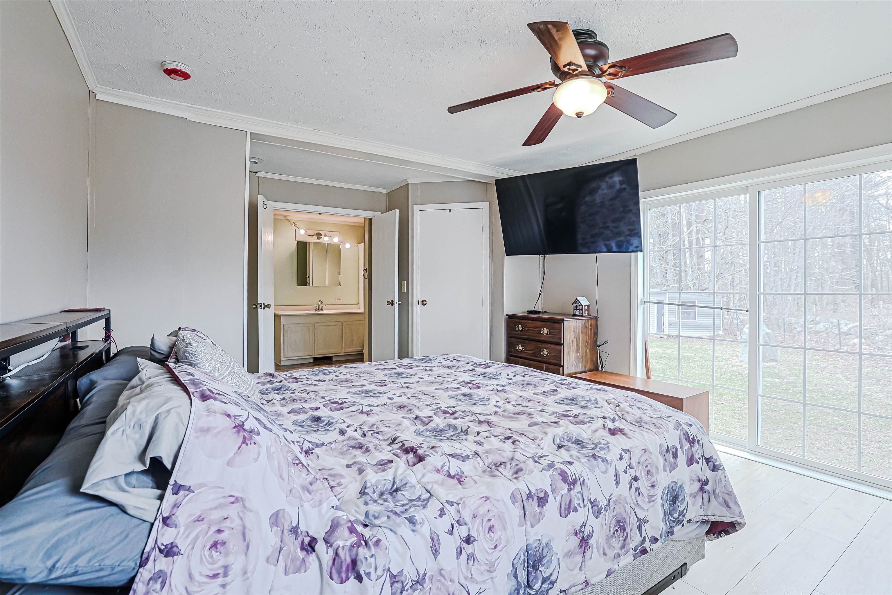 265 Lowell Street Rochester, NH 03867 - Photo 15 of 32