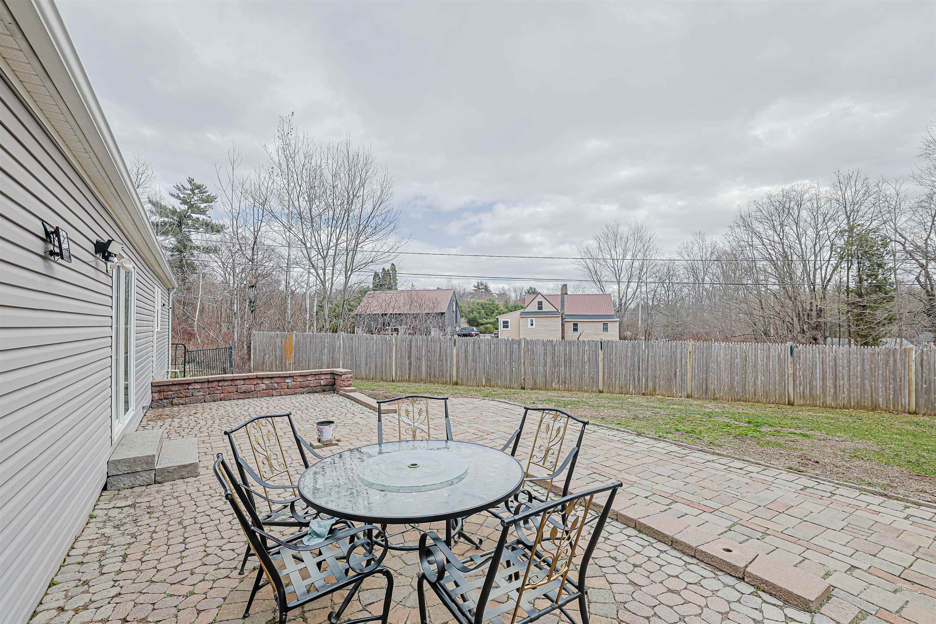 265 Lowell Street Rochester, NH 03867 - Photo 29 of 32