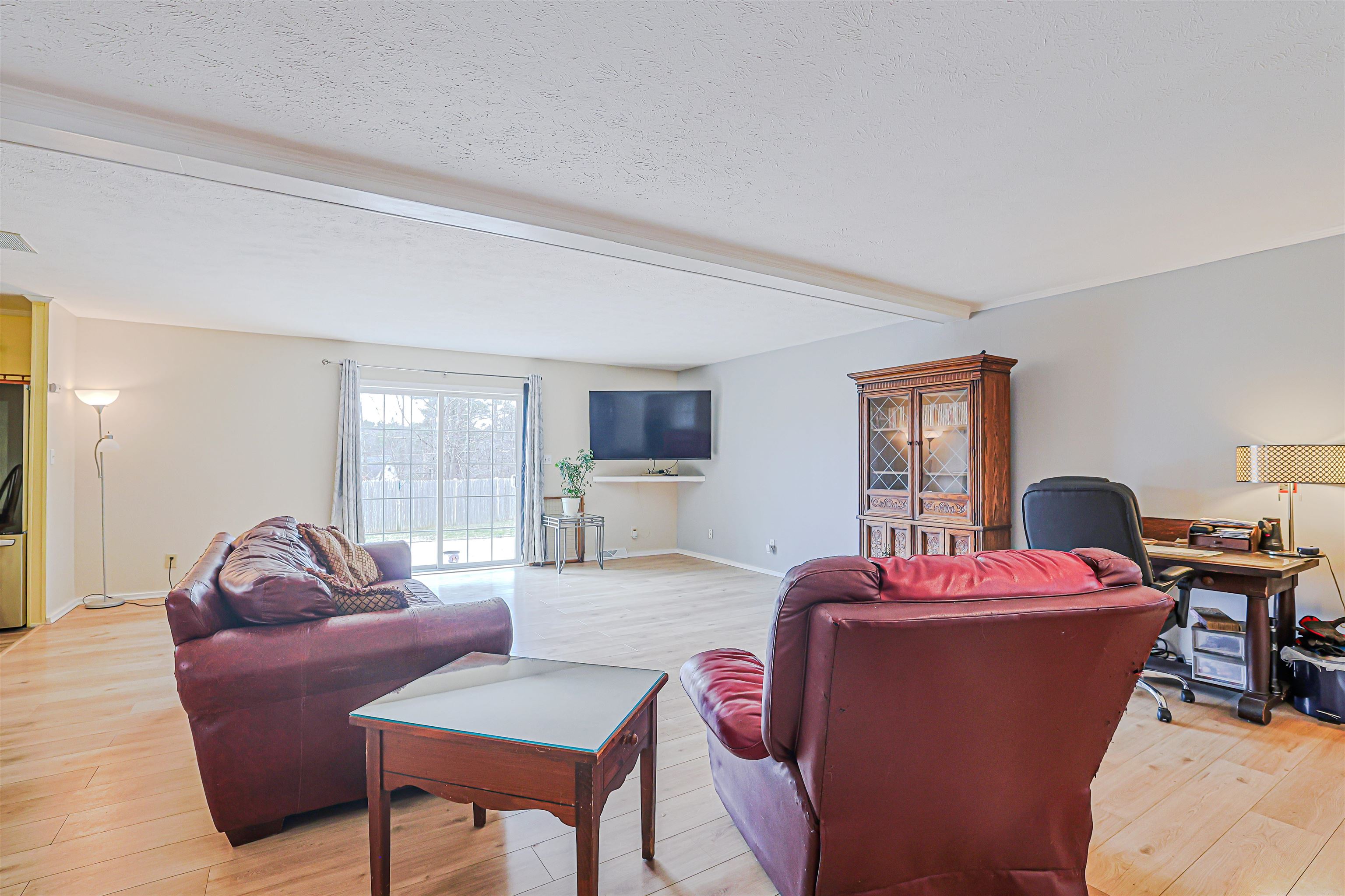 265 Lowell Street Rochester, NH 03867 - Photo 10 of 32