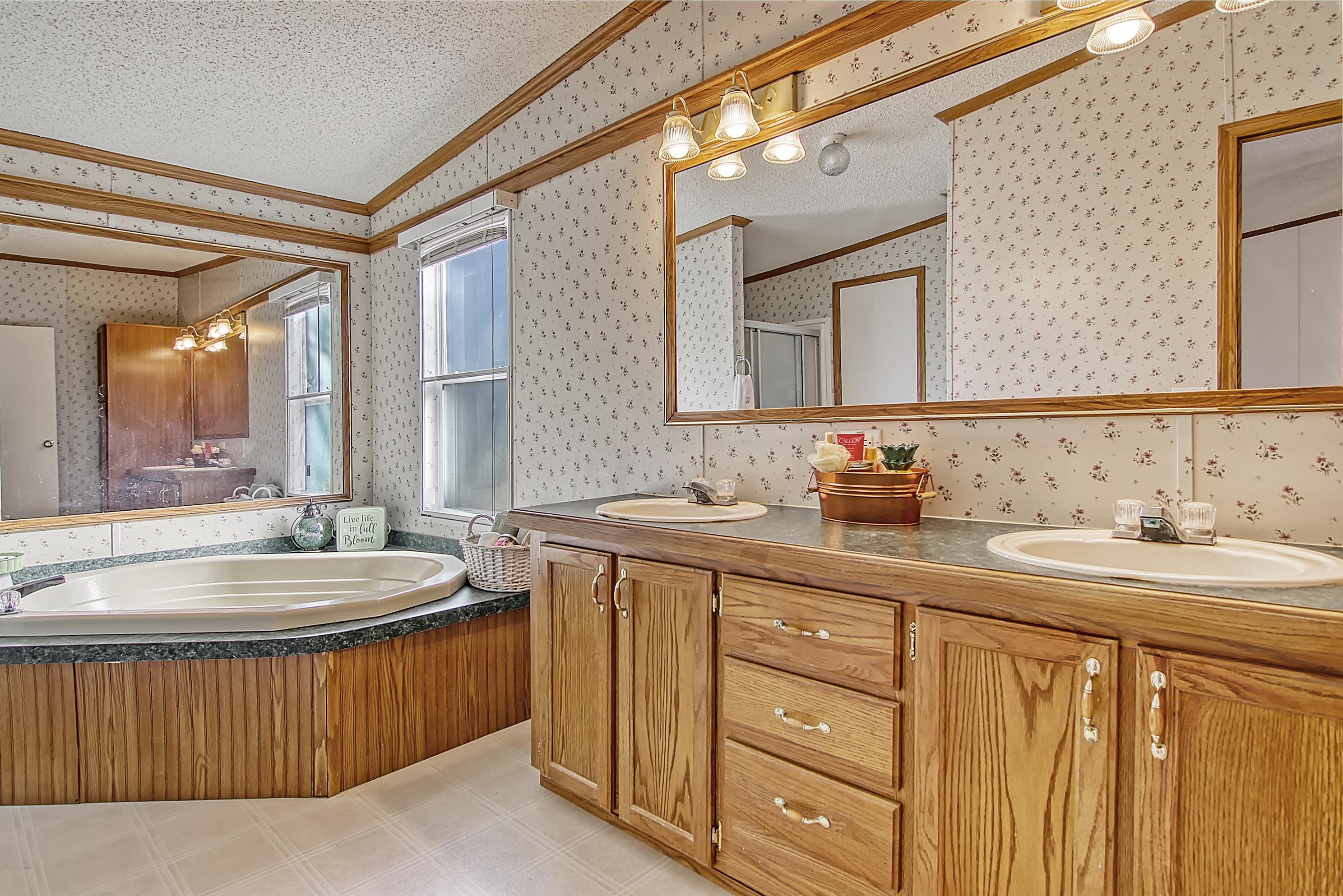 4650 Burdens Road Meggett, SC 29449 - Photo 24 of 72 CREM_4650 Burdens_059