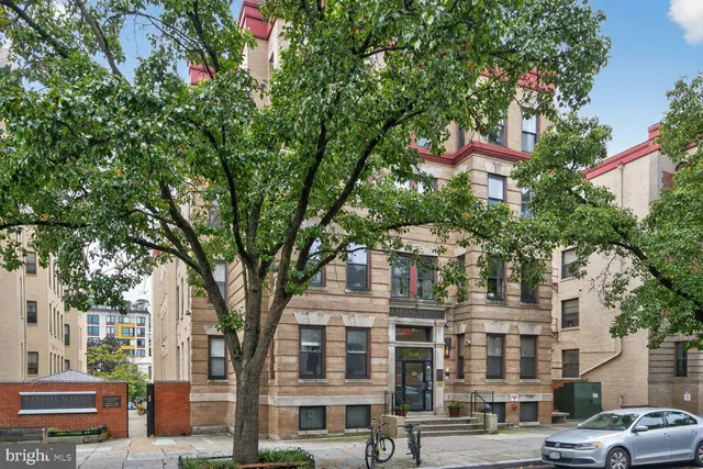 $2,200 | 1440 W Street Northwest, Unit 106, Washington, DC 20009