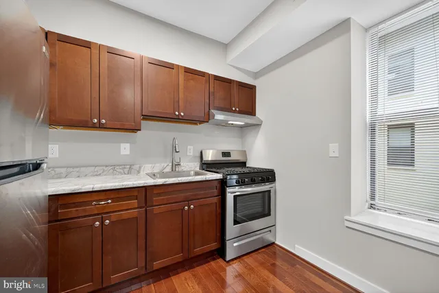 $2,200 | 1440 W Street Northwest, Unit 106, Washington, DC 20009