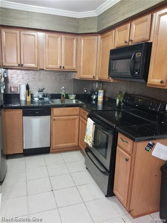 29313 Hayes Road, Unit G16 Warren, MI 48088 - Photo 5 of 7
