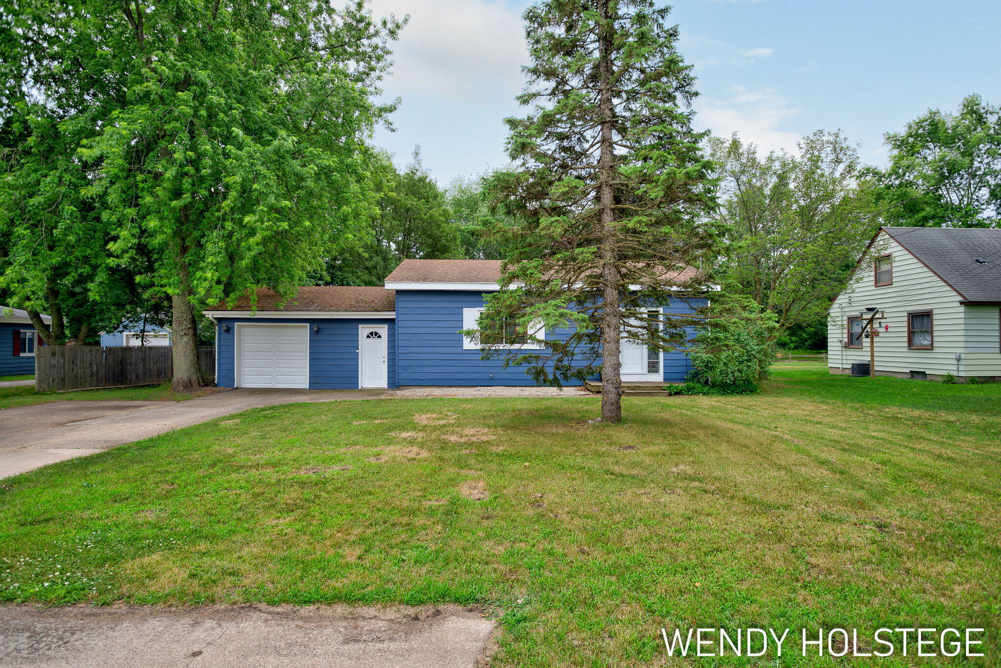 718 Riley Street Holland, MI 49424 - Photo 1 of 44 2-web-or-mls-718-riley-st