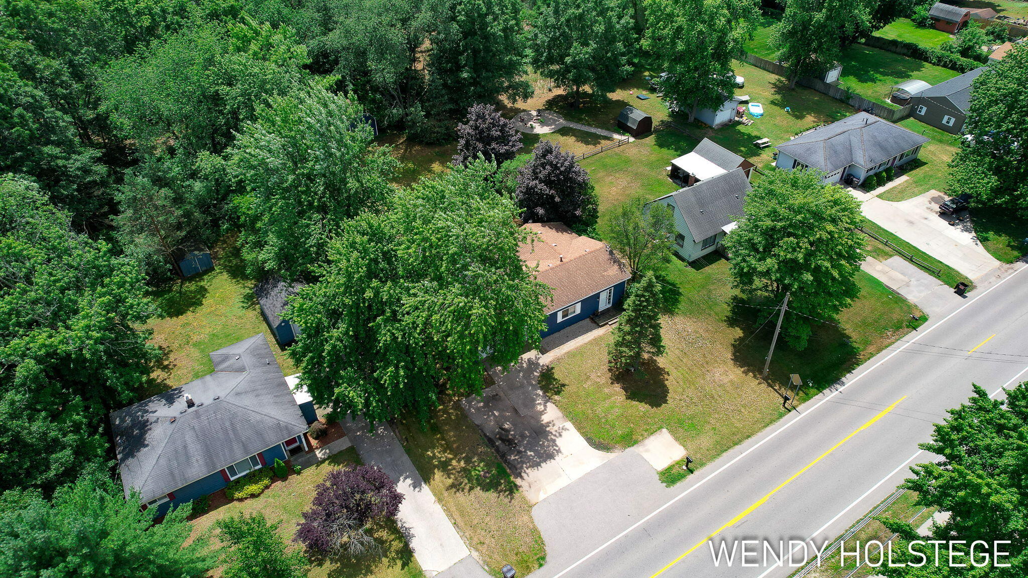 718 Riley Street Holland, MI 49424 - Photo 5 of 44 19-web-or-mls-718-riley-st