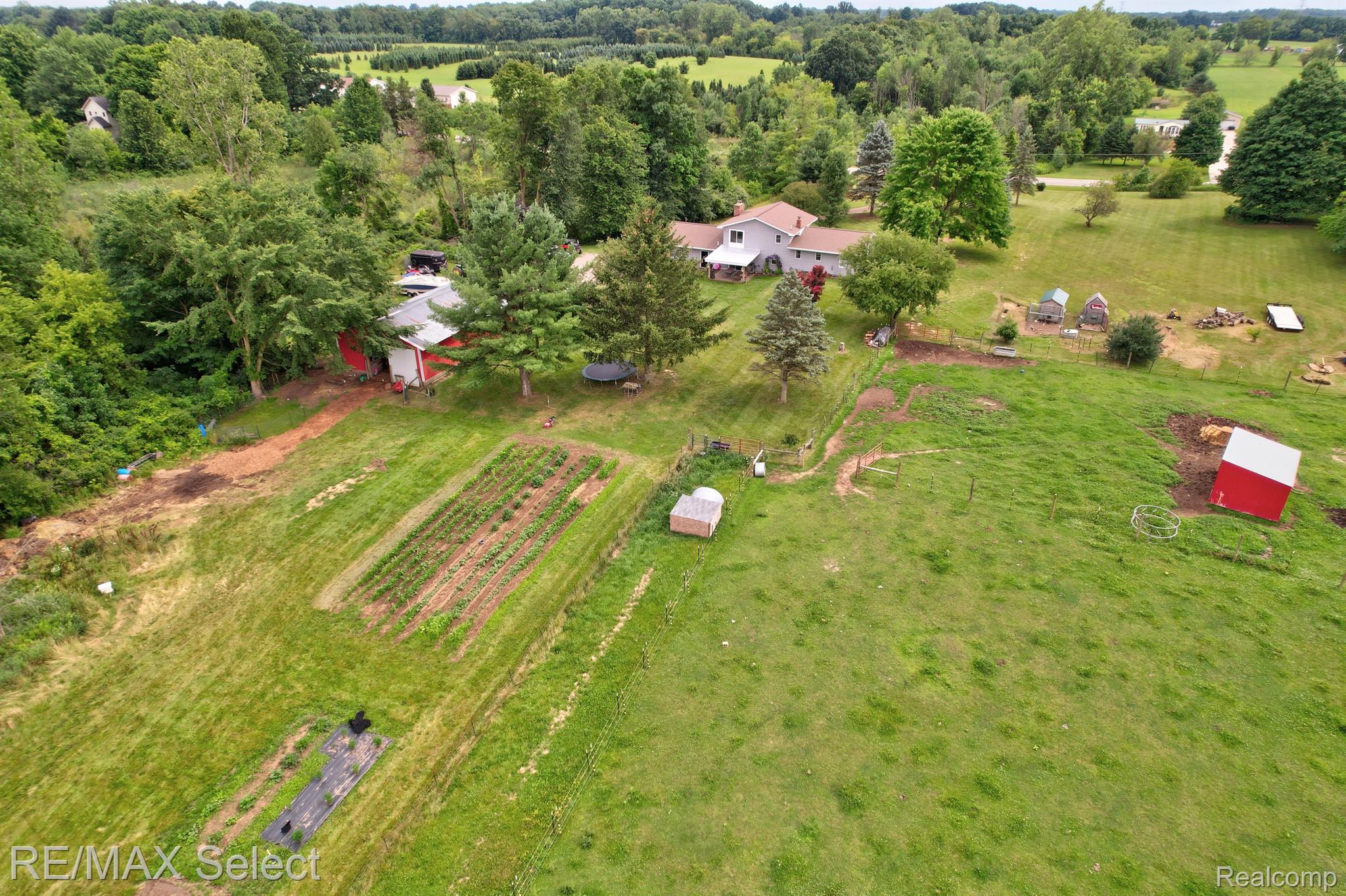 11119 East Stanley Road Davison, MI 48423 - Photo 9 of 44 Gallery Image 9