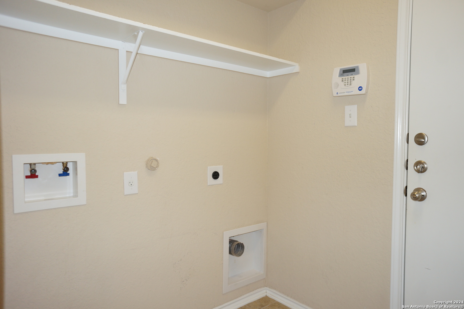 10213 Sparkle Schertz, TX 78154 - Photo 9 of 45