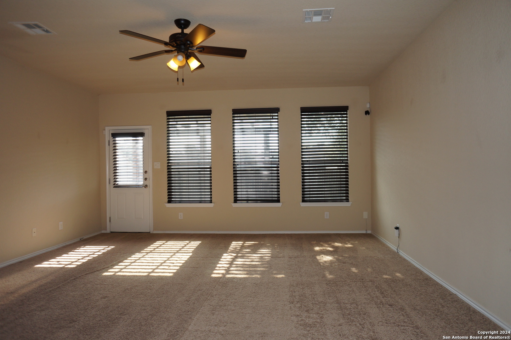 10213 Sparkle Schertz, TX 78154 - Photo 10 of 45