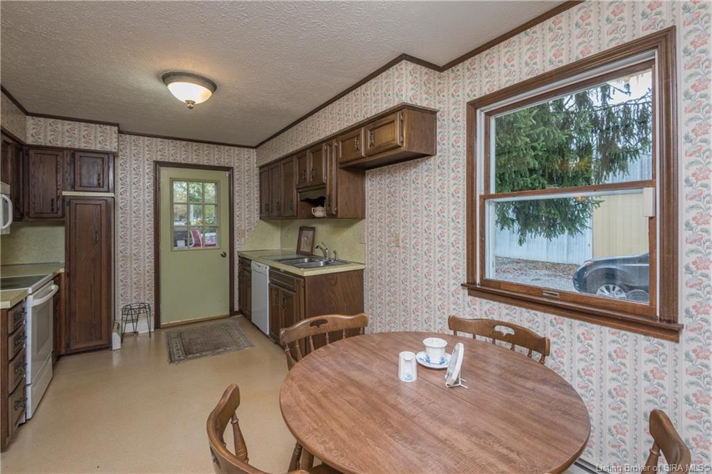 2234 Balmer Fenwick Road Floyds Knobs, IN 47119 - Photo 15 of 46