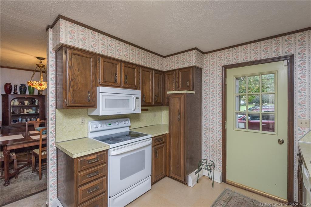 2234 Balmer Fenwick Road Floyds Knobs, IN 47119 - Photo 16 of 46