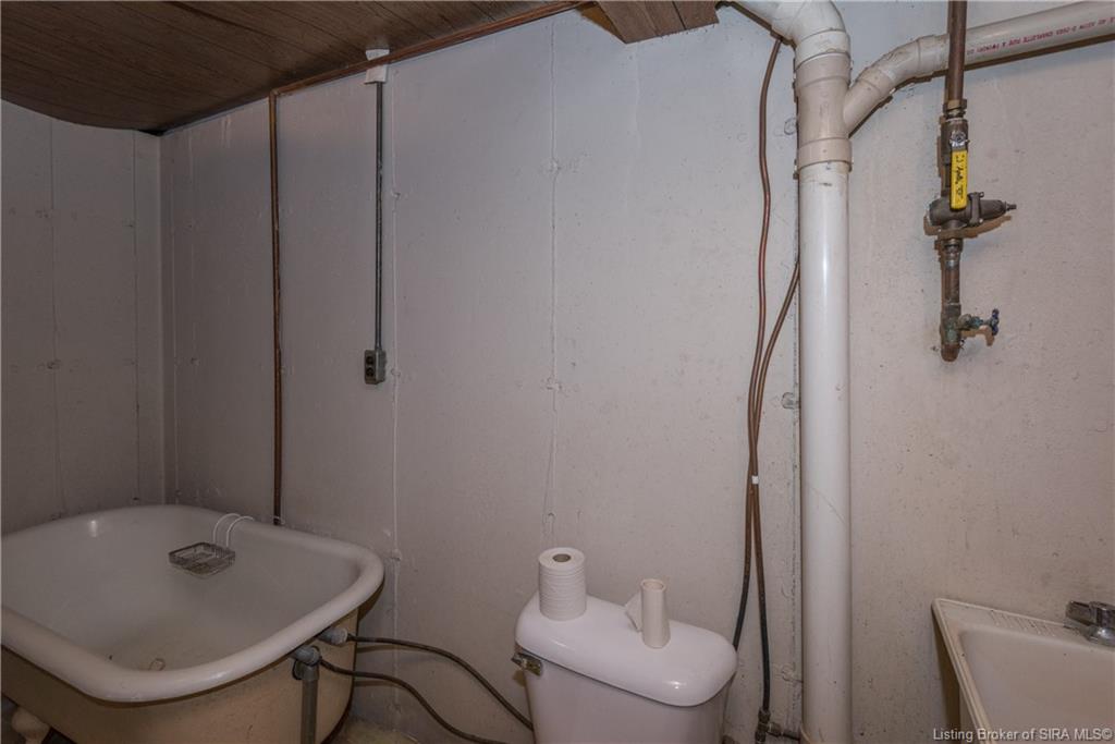 2234 Balmer Fenwick Road Floyds Knobs, IN 47119 - Photo 30 of 46