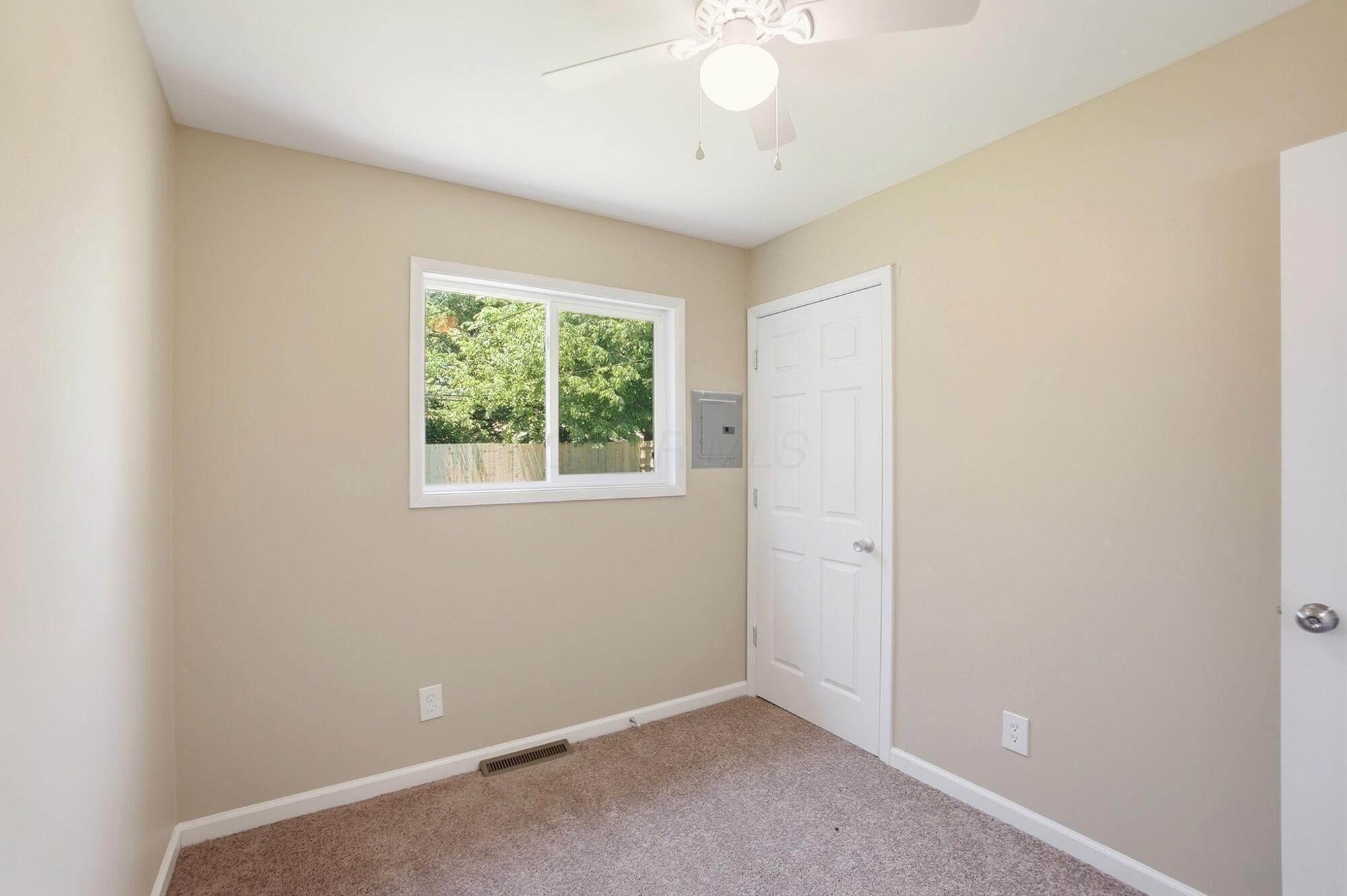 3559 Wyncote Road Columbus, OH 43232 - Photo 16 of 30