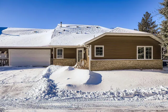$290,000 | 6249 Creekview Lane North, Brooklyn Park, MN 55443