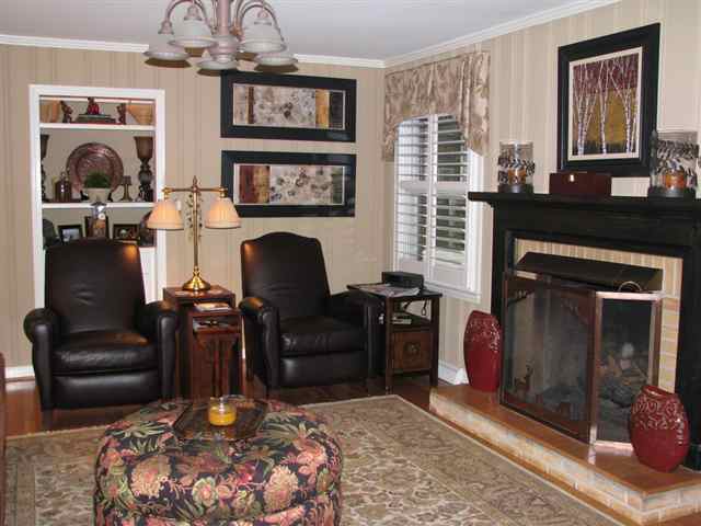714 Parkins Mill Road Greenville, SC 29607 - Photo 7 of 25