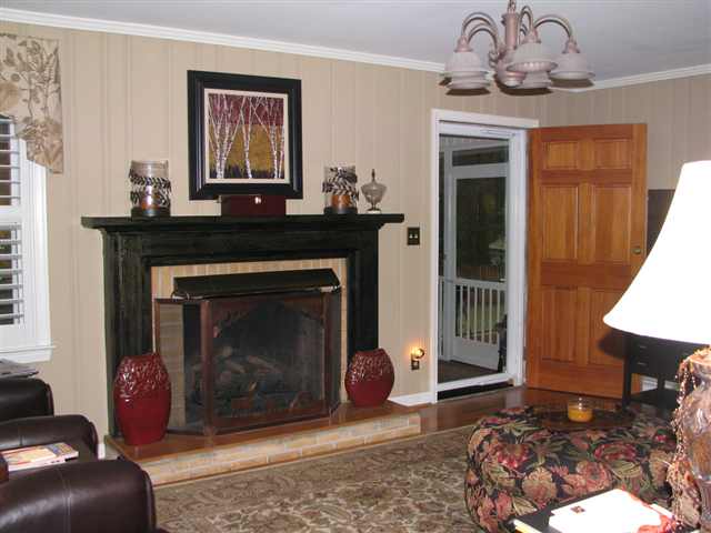714 Parkins Mill Road Greenville, SC 29607 - Photo 8 of 25