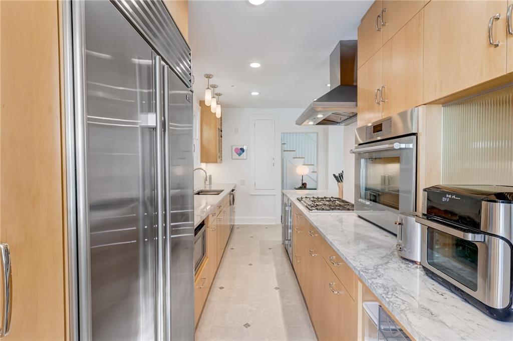 5438 Howe Street Pittsburgh, PA 15232 - Photo 11 of 42 Gallery Image 11