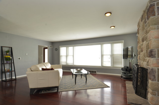 216 North Church Road Bensenville, IL 60106 - Photo 3 of 20