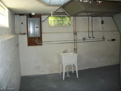13202 Thraves Road Cleveland, OH 44125 - Photo 19 of 23 Gallery Image 19