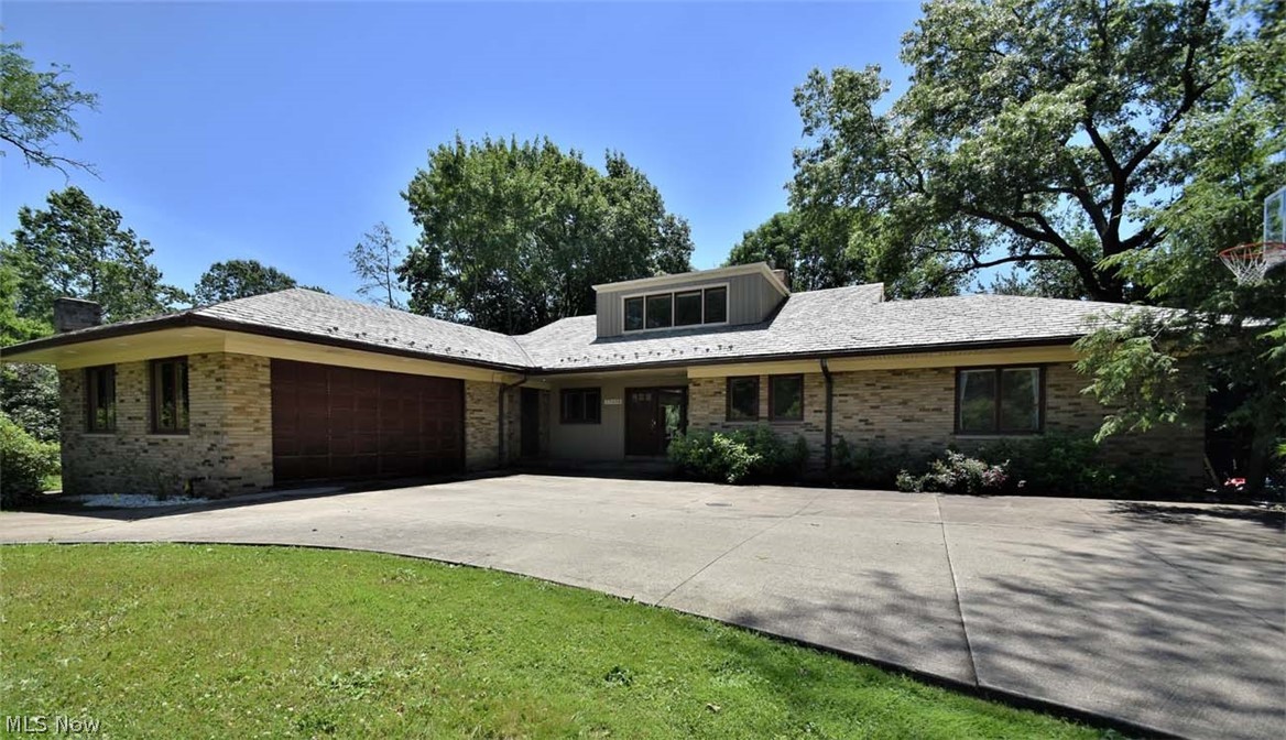 23600 Hazelmere Road Shaker Heights, OH 44122 - Photo 1 of 31 Gallery Image 1