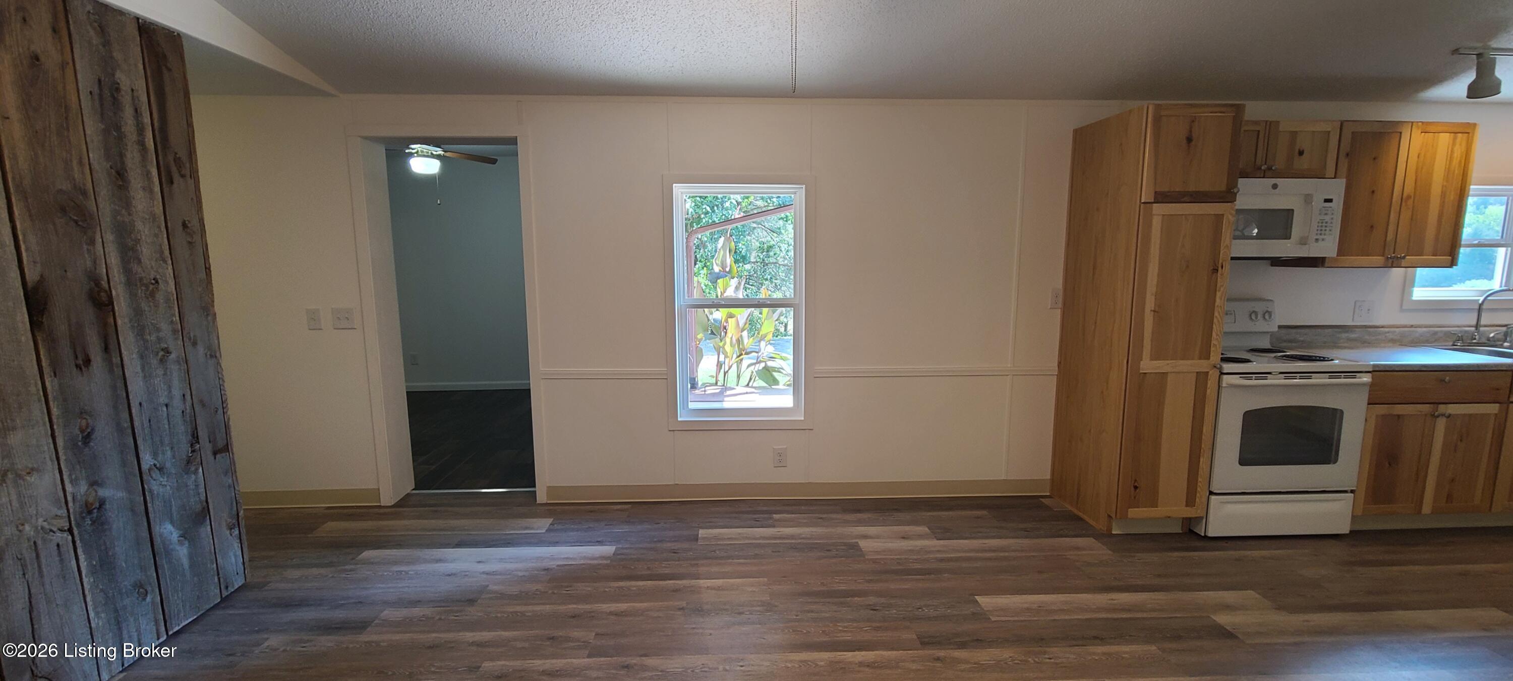 1580 Wilson Creek Road Boston, KY 40107 - Photo 16 of 54 lr to foyer