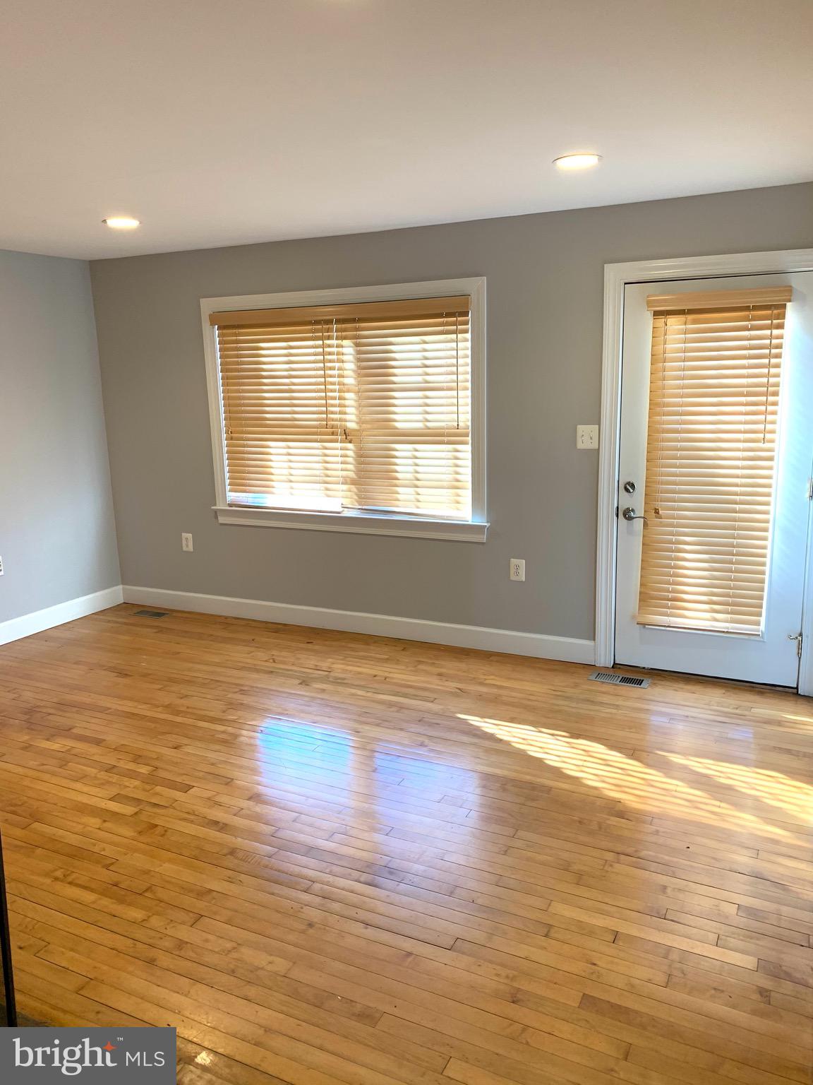 9004 Louis Avenue Silver Spring, MD 20910 - Photo 5 of 50 Gallery Image 5
