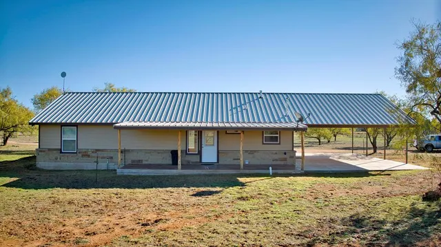 $525,000 | 412 Airport Road, Mason, TX 76856