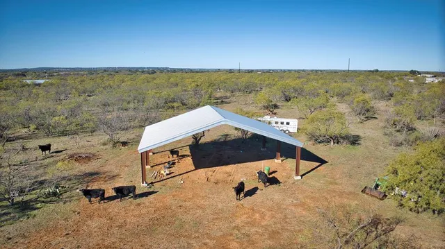 $525,000 | 412 Airport Road, Mason, TX 76856