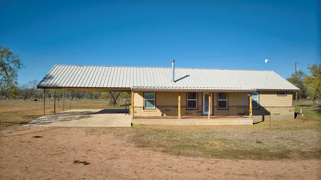 $525,000 | 412 Airport Road, Mason, TX 76856