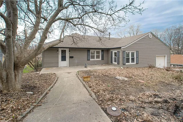 $219,000 | 212 South High Street, Independence, MO 64054