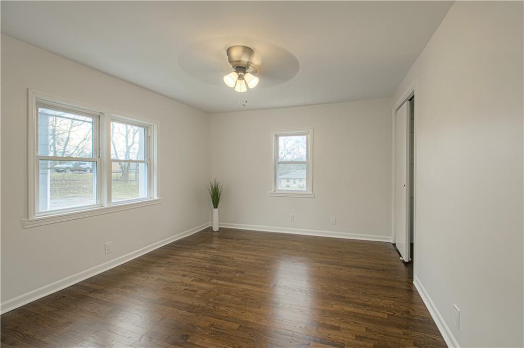 212 South High Street Independence, MO 64054 - Photo 13 of 23