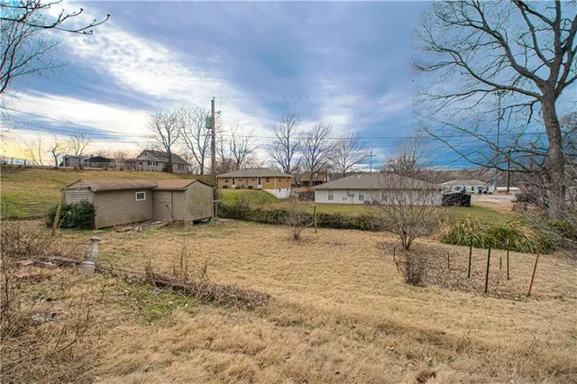 $219,000 | 212 South High Street, Independence, MO 64054