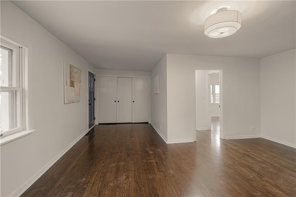 212 South High Street Independence, MO 64054 - Photo 4 of 23