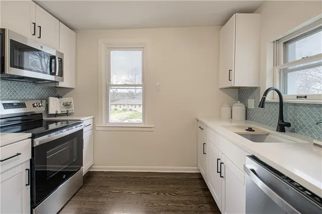 $219,000 | 212 South High Street, Independence, MO 64054