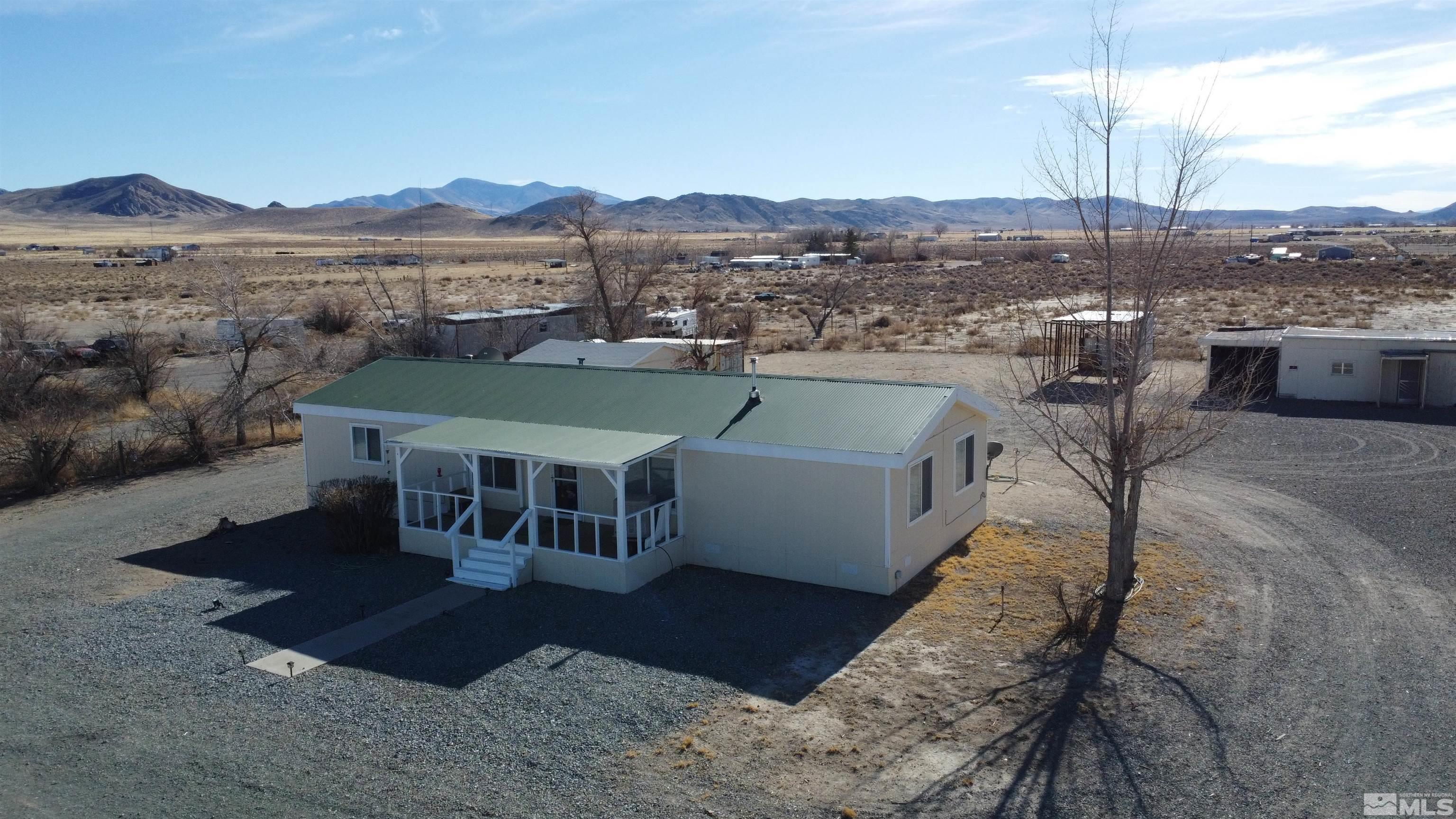 5 Basque Lane Yerington, NV 89447 - Photo 4 of 28 Photo 4