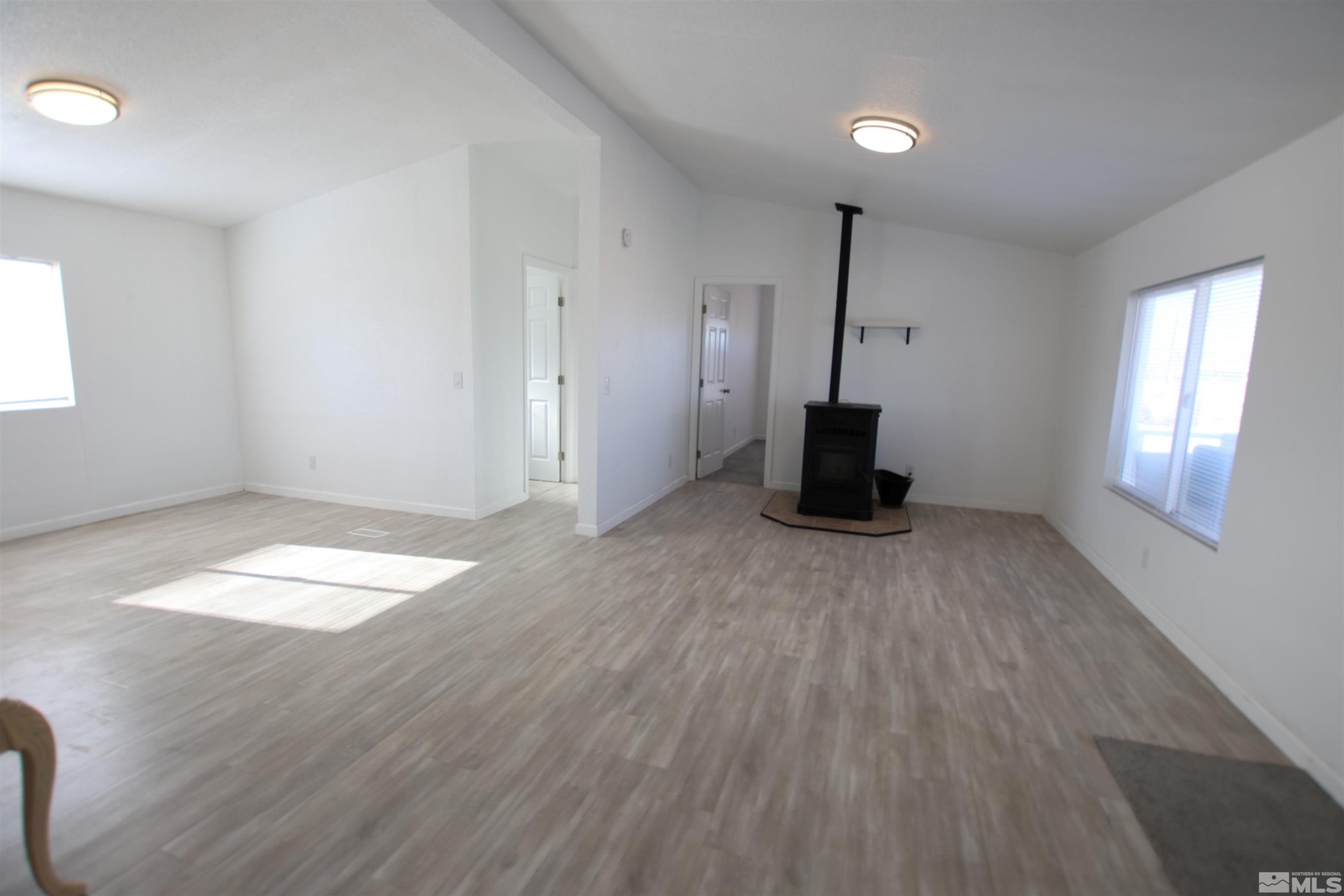 5 Basque Lane Yerington, NV 89447 - Photo 10 of 28 Photo 10